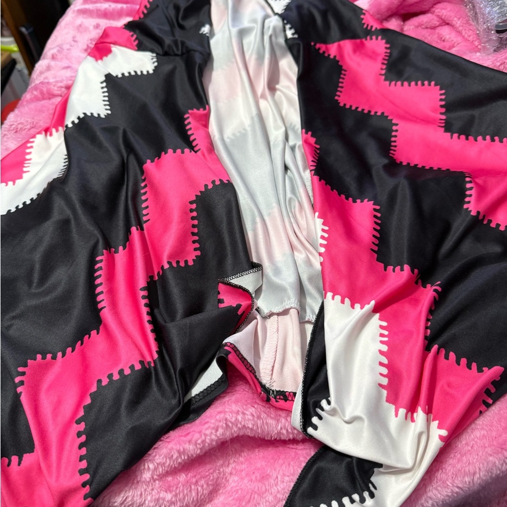 Stylish Pink and Black Women's throw over